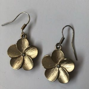 Flower and Rhinestone Earrings Gold